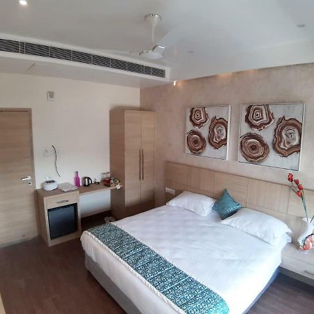 Acco Grand Hotel Lucknow Exterior photo